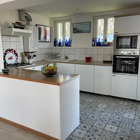 La Falaise Bleue - Vue - A Pied Nyaraló