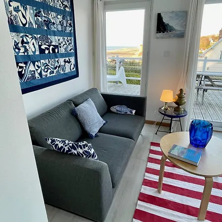 La Falaise Bleue - Vue - A Pied *