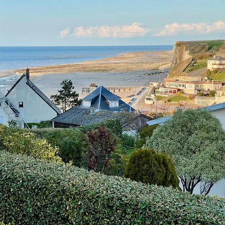 La Falaise Bleue - Vue - A Pied *