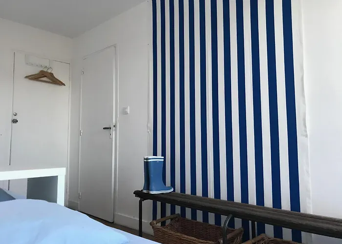 La Falaise Bleue - Vue - A Pied * Veules-les-Roses